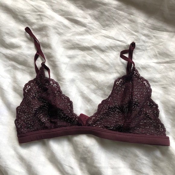 Aritzia Bralettes - Picture 7 of 8